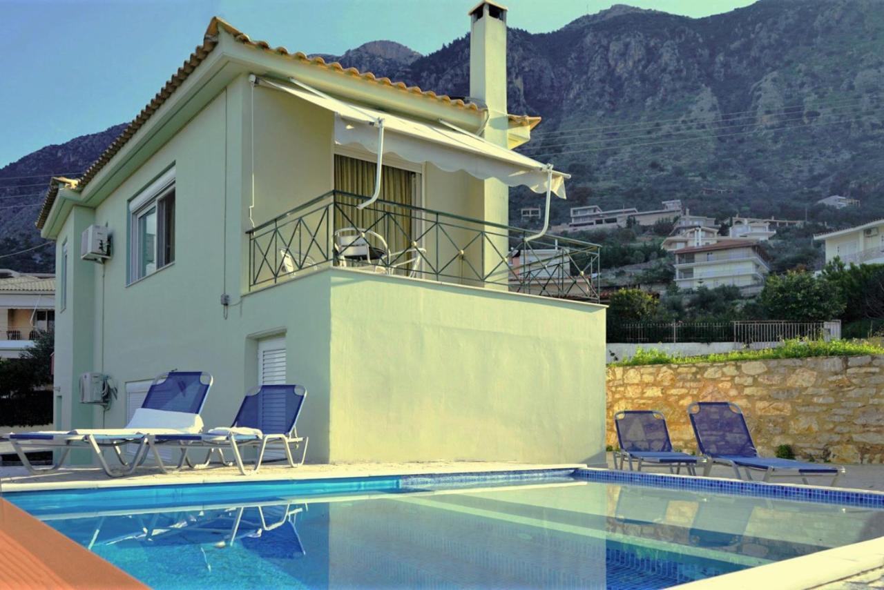 Semiramis Suites With Pool Kalamáta Buitenkant foto